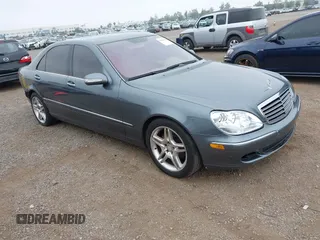 2005 Mercedes-Benz S 500 z VIN WDBNG75J15A460862, wystawiony jako IAAI lot #42488794 z przebiegiem 186 687 mil mil oraz . Historia ofert i sprzedaży dostępna na DreamBid. Obrazek 1.