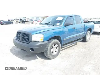 2006 Dodge Dakota SLT with VIN 1D7HE48K96S556831, listed as a IAAI auction lot 41681544 with 236,486 mi miles. Bid and sale history available at carsss.com. Image 2.