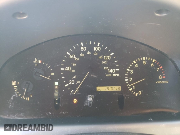 2001 Lexus RX 300 with VIN JTJHF10U910181642, listed as a Copart auction lot 52896115 with 187,019 mi miles and Salvage Title. Bid and sale history available at DreamBid. Image 9.
