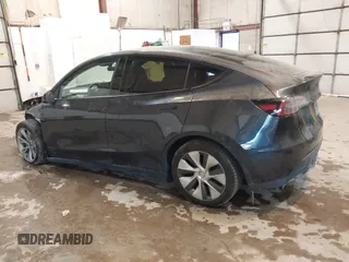 2024 Tesla Model Y Long Range with VIN 7SAYGDEE0RA282634, listed as a IAAI auction lot 41627510 with 23,054 mi miles and . Bid and sale history available at DreamBid. Image 3.