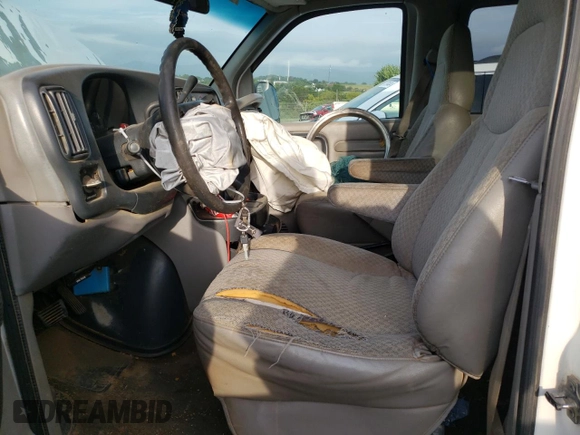 1997 Chevrolet Express z VIN 1GAGG25R9V1107376, wystawiony jako Copart lot #71819984 z przebiegiem 178 408 mil mil oraz Szkody całkowita. Historia ofert i sprzedaży dostępna na DreamBid. Obrazek 7.