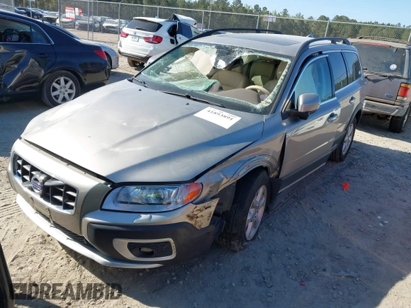 2013 Volvo XC70 3.2L with VIN YV4952BL7D1161583, listed as a IAAI auction lot 41893891 with 52,714 mi miles and . Bid and sale history available at DreamBid. Image 16.