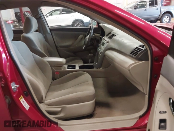 2009 Toyota Camry with VIN 4T1BE46K89U352321, listed as a IAAI auction lot 41861928 with 203,724 mi miles. Bid and sale history available at carsss.com. Image 5.