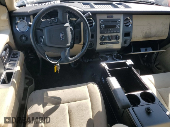 2015 Ford Expedition XL with VIN 1FMJU1FT8FEF44964, listed as a Copart auction lot 53561175 with Not provided miles and Salvage title. Bid and sale history available at DreamBid. Image 8.
