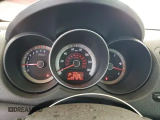 2010 Kia Forte EX z VIN KNAFU4A25A5230589, wystawiony jako Copart lot #55386055 z przebiegiem 201 875 mil mil oraz Szkoda całkowita • Salvage title. Historia ofert i sprzedaży dostępna na DreamBid. Obrazek 9.
