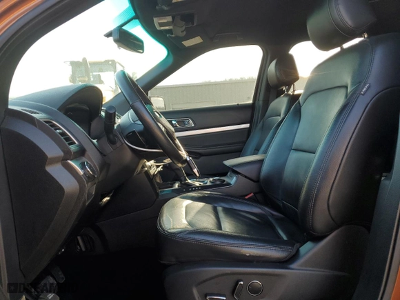 2017 Ford Explorer XLT with VIN 1FM5K7D8XHGA46457, listed as a Copart auction lot 48047445 with 121,625 mi miles and Salvage Title. Bid and sale history available at carsss.com. Image 7.