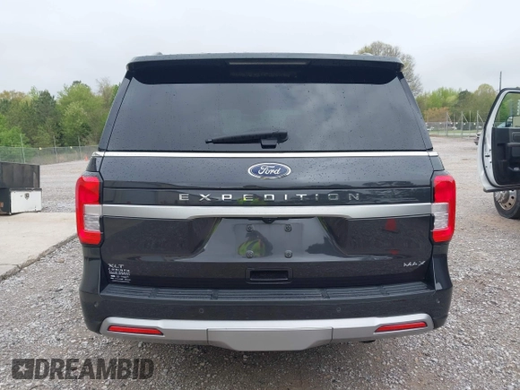 2024 Ford Expedition Max XLT with VIN 1FMJK1H82REA17635, listed as a IAAI auction lot 41961871 with 18,344 mi miles and . Bid and sale history available at DreamBid. Image 16.