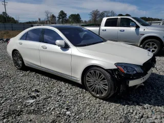 2020 Mercedes-Benz S 560 with VIN WDDUG8DB8LA512195, listed as a Copart auction lot 46340135 with 95,133 mi miles and Salvage Title. Bid and sale history available at DreamBid. Image 4.