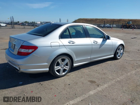2011 Mercedes-Benz C 300 Sport с VIN WDDGF5EB0BA476899, выставлен на аукционе IAAI как лот 42192386 с пробегом 164 550 миль миль и . История ставок и продаж доступна на DreamBid. Изображение 4.