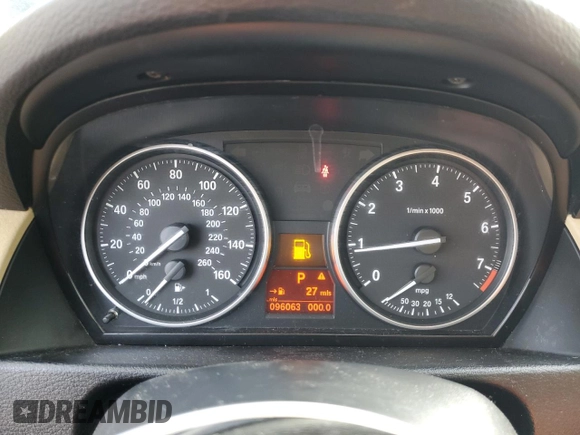 2015 BMW X1 sDrive28i with VIN WBAVM1C50FV315123, listed as a Copart auction lot 87255134 with 96,063 mi miles and Salvage Title. Bid and sale history available at carsss.com. Image 9.