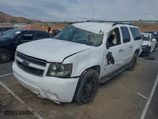 2009 Chevrolet Suburban LT w/2LT with VIN 1GNFC26089R171048, listed as a IAAI auction lot 41464986 with 1 mi miles. Bid and sale history available at carsss.com. Image 2.