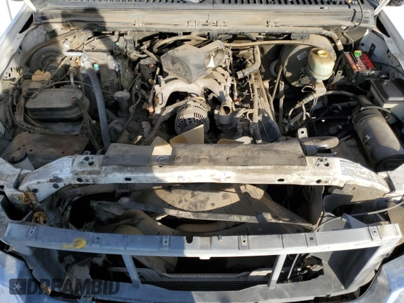 2001 Ford F-350 XL with VIN 1FTSW30S21ED10763, listed as a Copart auction lot 42611925 with 208,484 mi miles and Salvage Title. Bid and sale history available at DreamBid. Image 13.