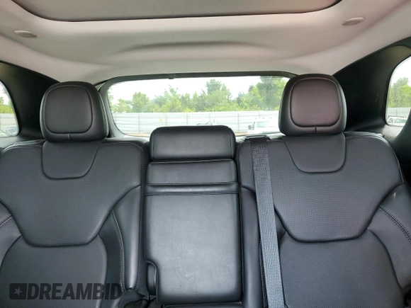 2019 Jeep Cherokee Limited with VIN 1C4PJMDN1KD259536, listed as a Copart auction lot 60029695 with 117,294 mi miles and Salvage title. Bid and sale history available at DreamBid. Image 10.