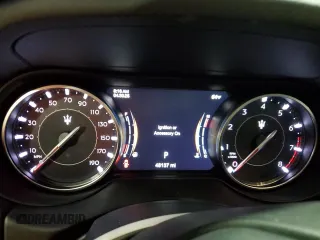 2022 Maserati Levante with VIN ZN661YUM6NX390571, listed as a Copart auction lot 57585815 with 48,137 mi miles and Salvage title. Bid and sale history available at DreamBid. Image 9.