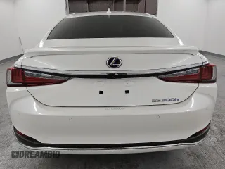 2022 Lexus ES 300h z VIN 58ADA1C18NU020705, wystawiony jako Copart lot #47901355 z przebiegiem 27 507 mil mil oraz Czysty tytuł • Clean title. Historia ofert i sprzedaży dostępna na DreamBid. Obrazek 6.