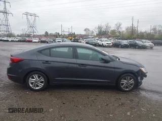 2020 Hyundai Elantra SEL z VIN 5NPD84LF2LH614136, wystawiony jako IAAI lot #42009457 z przebiegiem 71 788 mil mil oraz . Historia ofert i sprzedaży dostępna na DreamBid. Obrazek 13.