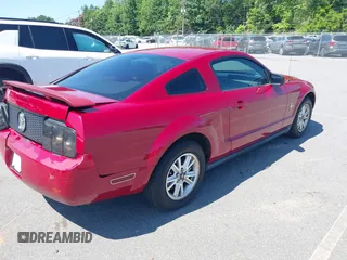 2005 Ford Mustang Deluxe z VIN 1ZVFT80N455125487, wystawiony jako IAAI lot #42565249 z przebiegiem 189 093 mil mil oraz . Historia ofert i sprzedaży dostępna na DreamBid. Obrazek 4.