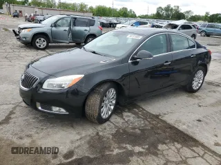 2013 Buick Regal Turbo Premium 1 z VIN 2G4GS5EVXD9193808, wystawiony jako Copart lot #58151685 z przebiegiem 102 949 mil mil oraz Szkoda całkowita • Salvage title. Historia ofert i sprzedaży dostępna na DreamBid. Obrazek 1.