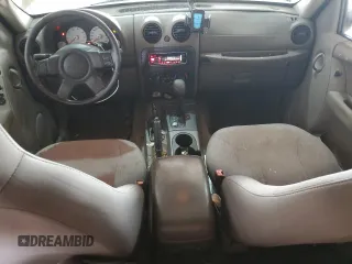 2004 Jeep Liberty Sport with VIN 1J4GL48KX4W115186, listed as a Copart auction lot 49231835 with 206,185 mi miles and Salvage Title. Bid and sale history available at carsss.com. Image 8.