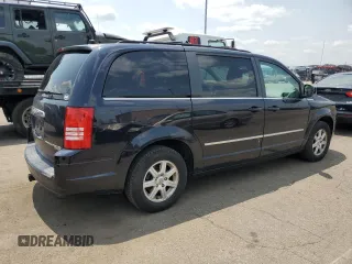 2010 Chrysler Town & Country Touring z VIN 2A4RR5D16AR403964, wystawiony jako Copart lot #60079535 z przebiegiem 145 398 mil mil oraz Szkoda całkowita • Salvage title. Historia ofert i sprzedaży dostępna na DreamBid. Obrazek 3.