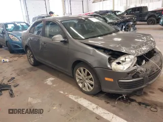2006 Volkswagen Jetta 2.5 z VIN 3VWPG71K26M756421, wystawiony jako IAAI lot #42126405 z przebiegiem 232 261 mil mil oraz . Historia ofert i sprzedaży dostępna na DreamBid. Obrazek 1.