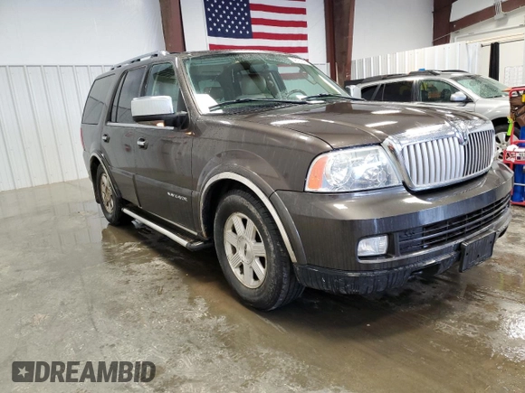 2006 Lincoln Navigator Luxury with VIN 5LMFU28596LJ25377, listed as a Copart auction lot 48731315 with 172,465 mi miles and Salvage Title. Bid and sale history available at carsss.com. Image 4.