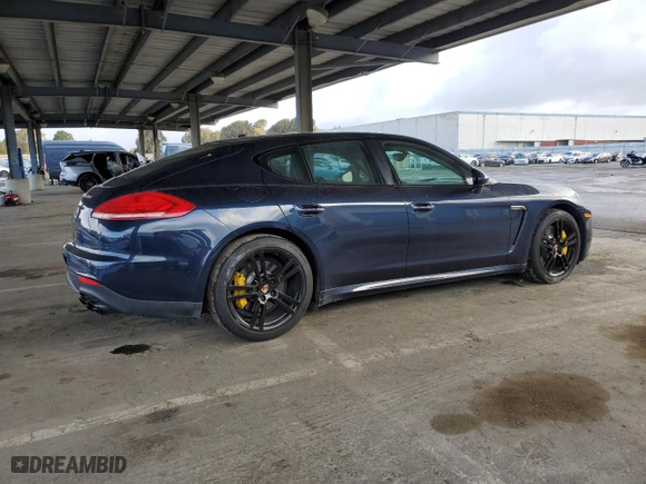 2014 Porsche Panamera S with VIN WP0AB2A78EL055520, listed as a Copart auction lot 51475935 with 41,627 mi miles and Salvage Title. Bid and sale history available at carsss.com. Image 3.