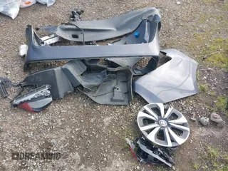 2017 Toyota Prius Plus z VIN JTDKARFP8H3054476, wystawiony jako IAAI lot #41914158 z przebiegiem 146 902 mil mil oraz . Historia ofert i sprzedaży dostępna na DreamBid. Obrazek 12.