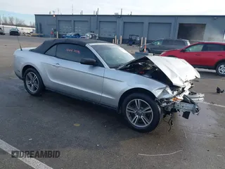 2011 Ford Mustang V6 with VIN 1ZVBP8EM7B5124543, listed as a IAAI auction lot 41443078 with 80,113 mi miles and . Bid and sale history available at DreamBid. Image 1.