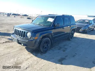 2014 Jeep Patriot Sport with VIN 1C4NJPBA3ED887384, listed as a IAAI auction lot 41607068 with 263,528 mi miles. Bid and sale history available at carsss.com. Image 2.