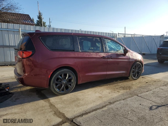 2020 Chrysler Pacifica Touring with VIN 2C4RC1FG6LR133929, listed as a Copart auction lot 48964235 with 24,472 mi miles and Salvage Title. Bid and sale history available at carsss.com. Image 3.