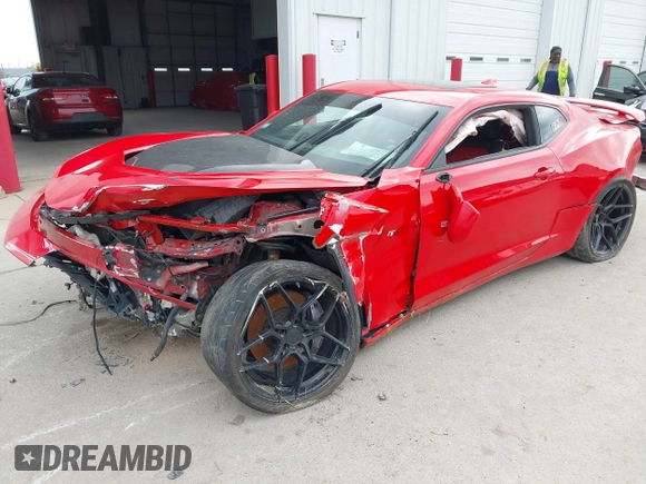 2016 Chevrolet Camaro 2SS с VIN 1G1FH1R74G0181275, выставлен на аукционе IAAI как лот 42321153 с пробегом Не указан миль и . История ставок и продаж доступна на DreamBid. Изображение 18.