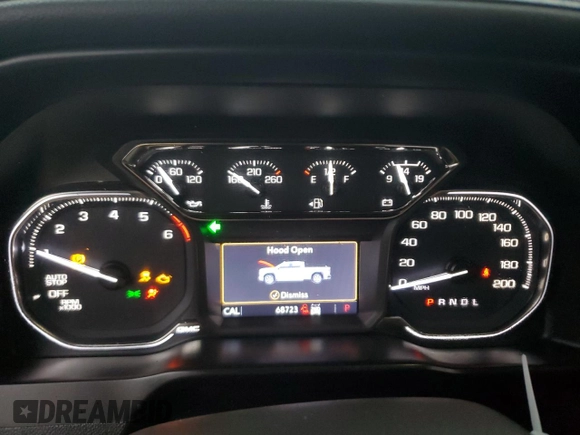 2021 GMC Sierra 1500 AT4 with VIN 3GTU9EET9MG326162, listed as a Copart auction lot 84890804 with 68,723 mi miles and Salvage Title. Bid and sale history available at carsss.com. Image 9.