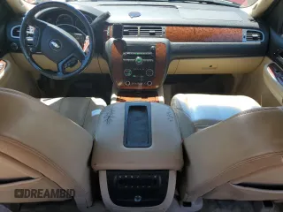 2007 Chevrolet Tahoe LT z VIN 1GNFC13037J277398, wystawiony jako Copart lot #56033605 z przebiegiem 196 490 mil mil oraz Szkoda całkowita • Salvage title. Historia ofert i sprzedaży dostępna na DreamBid. Obrazek 8.