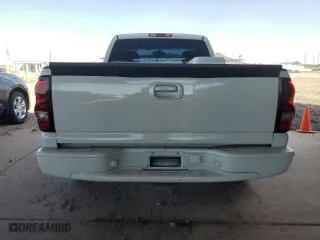 2006 Chevrolet Silverado 1500 LS with VIN 3GCEC14V26G155226, listed as a Copart auction lot 74065404 with 203,097 mi miles and Salvage Title. Bid and sale history available at carsss.com. Image 6.