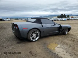 2013 Chevrolet Corvette z VIN 1G1YE3DW8D5107495, wystawiony jako Copart lot #43550355 z przebiegiem Nie podano mil oraz Szkoda całkowita • Salvage title. Historia ofert i sprzedaży dostępna na DreamBid. Obrazek 3.