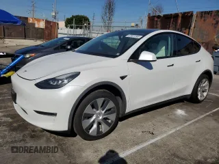 2021 Tesla Model Y Standard Range with VIN 5YJYGDED9MF163013, listed as a Copart auction lot 47807245 with 47,458 mi miles and Salvage Title. Bid and sale history available at carsss.com. Image 1.