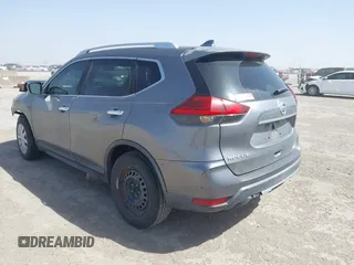 2017 Nissan Rogue SV z VIN KNMAT2MT2HP513636, wystawiony jako IAAI lot #41805560 z przebiegiem 145 783 mil mil oraz . Historia ofert i sprzedaży dostępna na DreamBid. Obrazek 3.