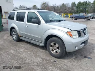 2005 Nissan Pathfinder LE with VIN 5N1AR18W65C779060, listed as a IAAI auction lot 41891214 with 192,842 mi miles. Bid and sale history available at carsss.com. Image 1.