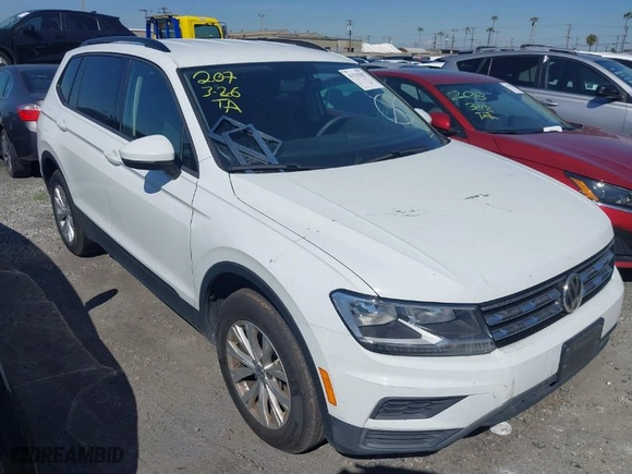 2019 Volkswagen Tiguan S with VIN 3VV1B7AX2KM011599, listed as a IAAI auction lot 41531947 with 45,923 mi miles. Bid and sale history available at carsss.com. Image 1.