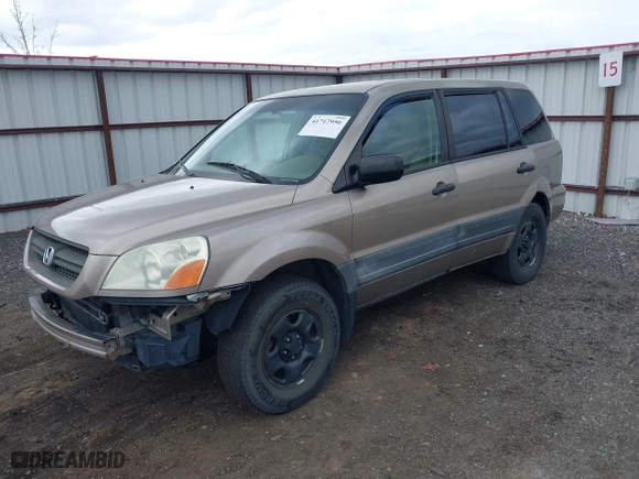 2004 Honda Pilot LX with VIN 2HKYF18144H501874, listed as a IAAI auction lot 41717956 with 290,828 mi miles. Bid and sale history available at carsss.com. Image 2.