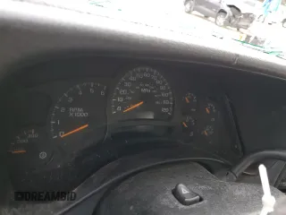 2005 GMC Sierra 1500HD SLE z VIN 1GTGK13U95F915639, wystawiony jako Copart lot #84520684 z przebiegiem Nie podano mil oraz Szkody całkowita. Historia ofert i sprzedaży dostępna na DreamBid. Obrazek 9.