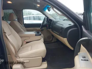 2009 GMC Sierra 1500 SLE with VIN 1GTEK29J99Z226697, listed as a IAAI auction lot 42362287 with 162,977 mi miles and . Bid and sale history available at DreamBid. Image 5.