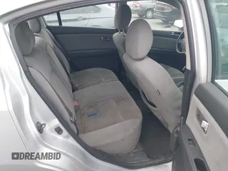 2012 Nissan Sentra 2.0 z VIN 3N1AB6AP8CL695223, wystawiony jako IAAI lot #42464414 z przebiegiem 177 161 mil mil oraz . Historia ofert i sprzedaży dostępna na DreamBid. Obrazek 8.