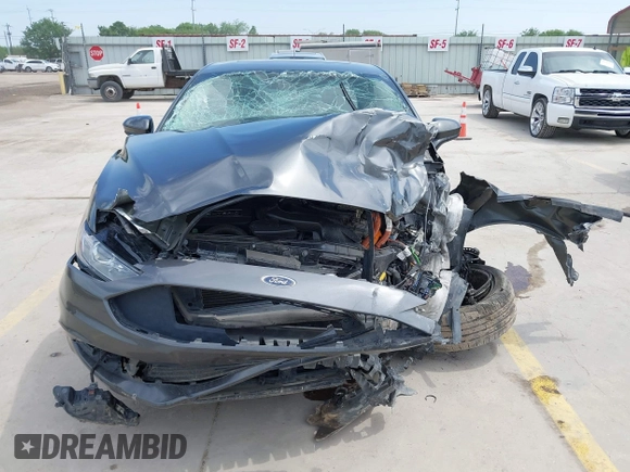 2018 Ford Fusion Hybrid SE with VIN 3FA6P0LU1JR116139, listed as a IAAI auction lot 41933594 with 83,000 mi miles. Bid and sale history available at carsss.com. Image 13.