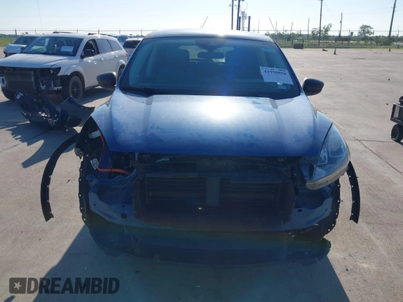 2022 Ford Escape SE Hybrid with VIN 1FMCU9BZXNUA45654, listed as a IAAI auction lot 41950858 with 54,792 mi miles and . Bid and sale history available at carsss.com. Image 13.