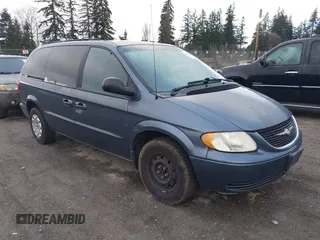 2002 Chrysler Town & Country LX with VIN 2C4GP44392R755517, listed as a IAAI auction lot 41771255 with 176,769 mi miles. Bid and sale history available at carsss.com. Image 1.