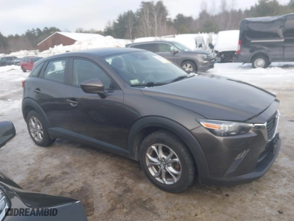 2018 Mazda CX-3 Sport with VIN JM1DKFB76J0316593, listed as a IAAI auction lot 41637015 with 29,998 mi miles. Bid and sale history available at carsss.com. Image 13.