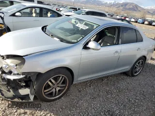 2009 Volkswagen Jetta SE с VIN 3VWRM71K99M061312, выставлен на аукционе Copart как лот 42747695 с пробегом 189 183 миль миль и Списание • Salvage title. История ставок и продаж доступна на DreamBid. Изображение 1.