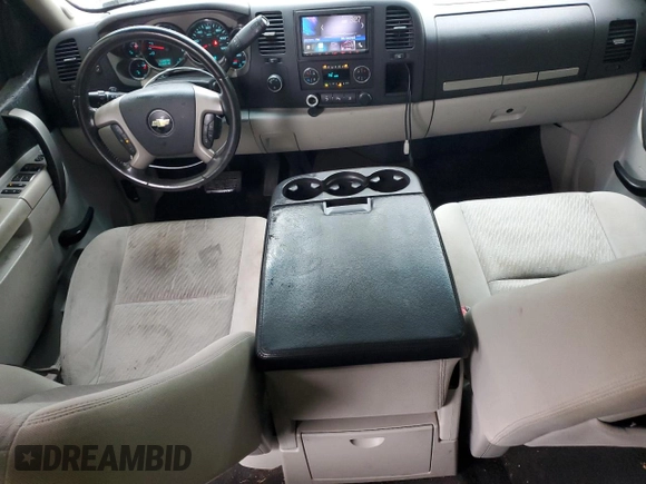 2011 Chevrolet Silverado 1500 LT with VIN 3GCPKSE38BG394952, listed as a Copart auction lot 56408385 with 221,683 mi miles and Clean Title. Bid and sale history available at DreamBid. Image 8.
